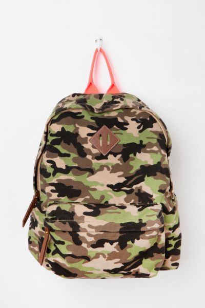 steve madden camo backpack