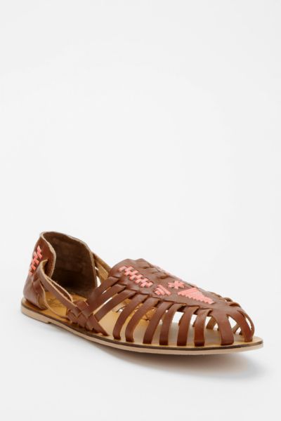mens huarache sandals urban outfitters
