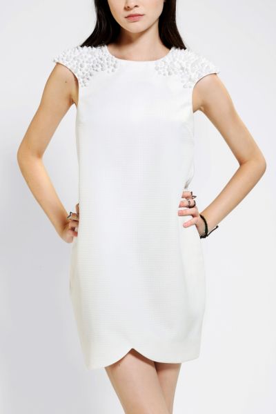 white shift dress canada