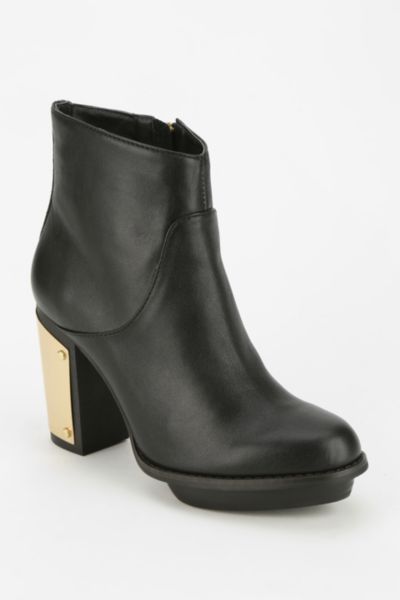 steve madden platform ankle boots