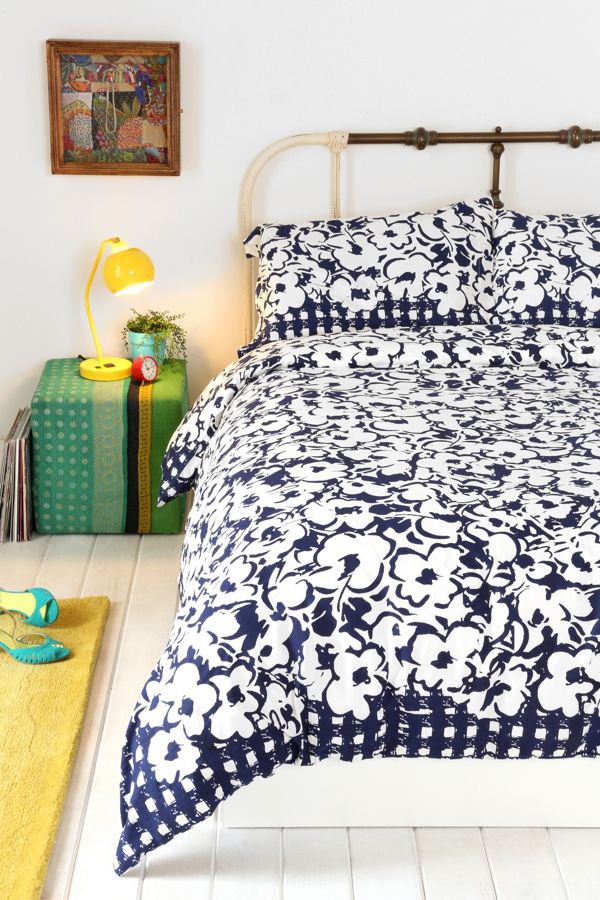 Plum Bow Gingham Floral Duvet Cover Urban Outfitters Canada