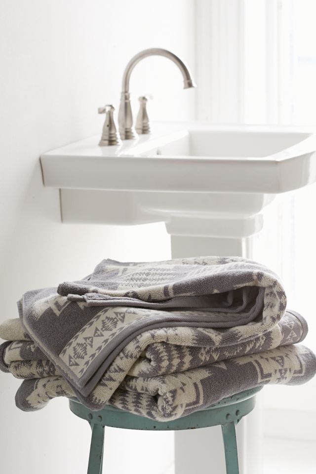 Pendleton Jacquard Bath Towel Urban Outfitters