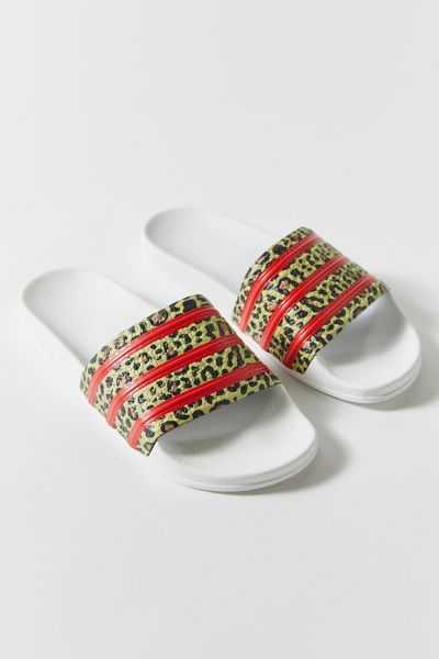adidas slides urban outfitters