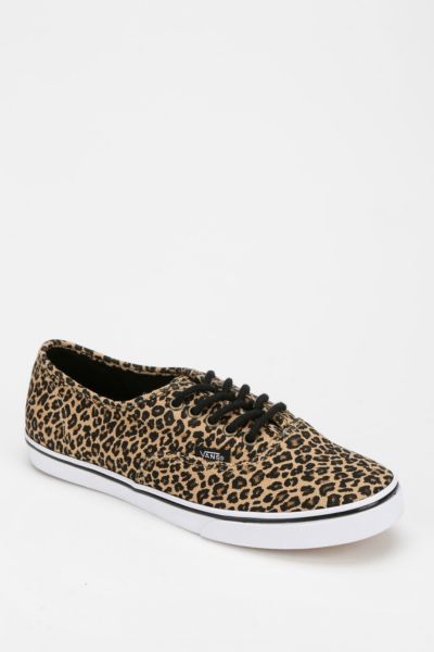 vans authentic lo pro leopard