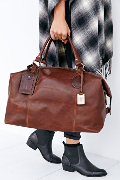 frye logan overnight bag