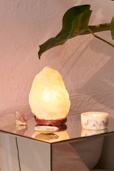 Himalayan Salt Lamp Urban Outfitters   33157025 080 B