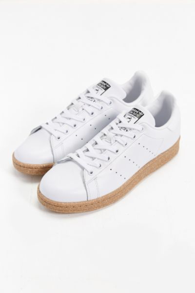 adidas originals stan smith gum sole