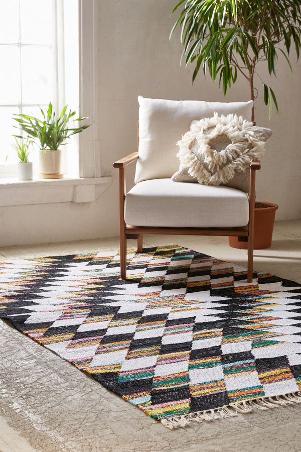 Woven Diamond Kilim Rug Urban Outfitters
