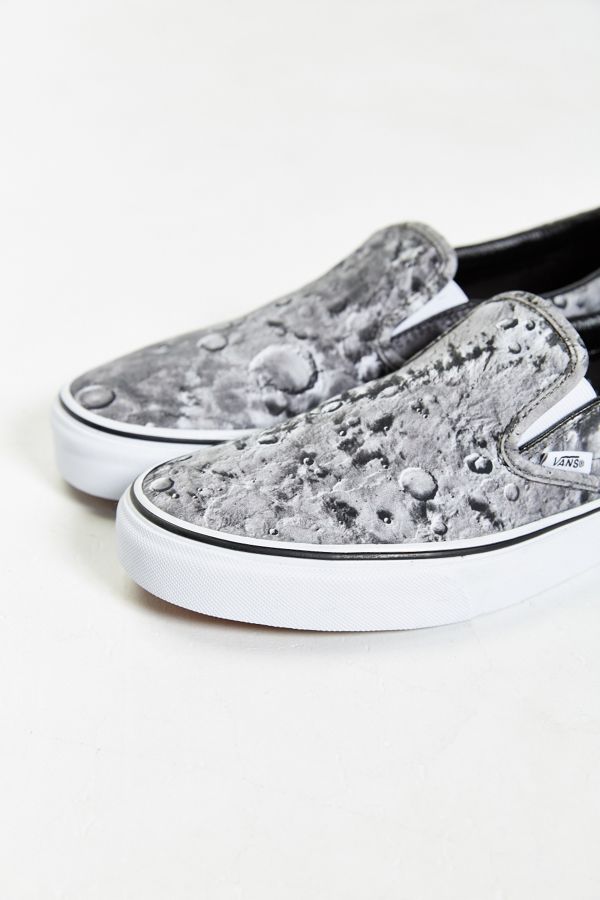 vans moon vans moon