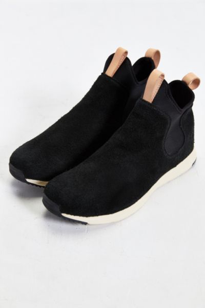 slip on sneakers canada