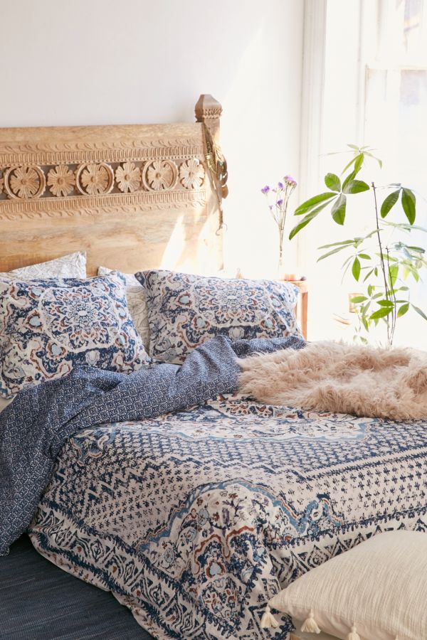 Magical Thinking Kasbah Worn Carpet Duvet Cover Urban Outfitters