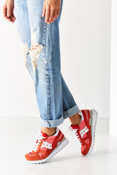 urban outfitters saucony