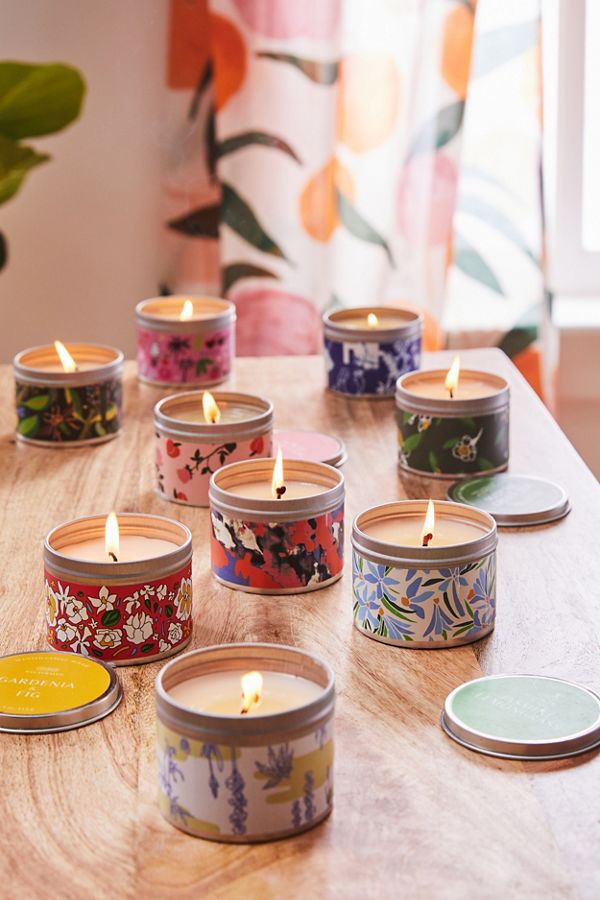 Slide View: 1: Artist Print Tin Candle