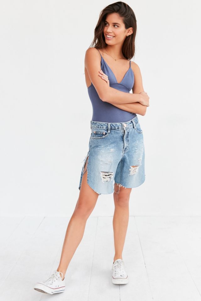 One Teaspoon Frankie Destroyed Boyfriend Denim Short | Urban Outfitters