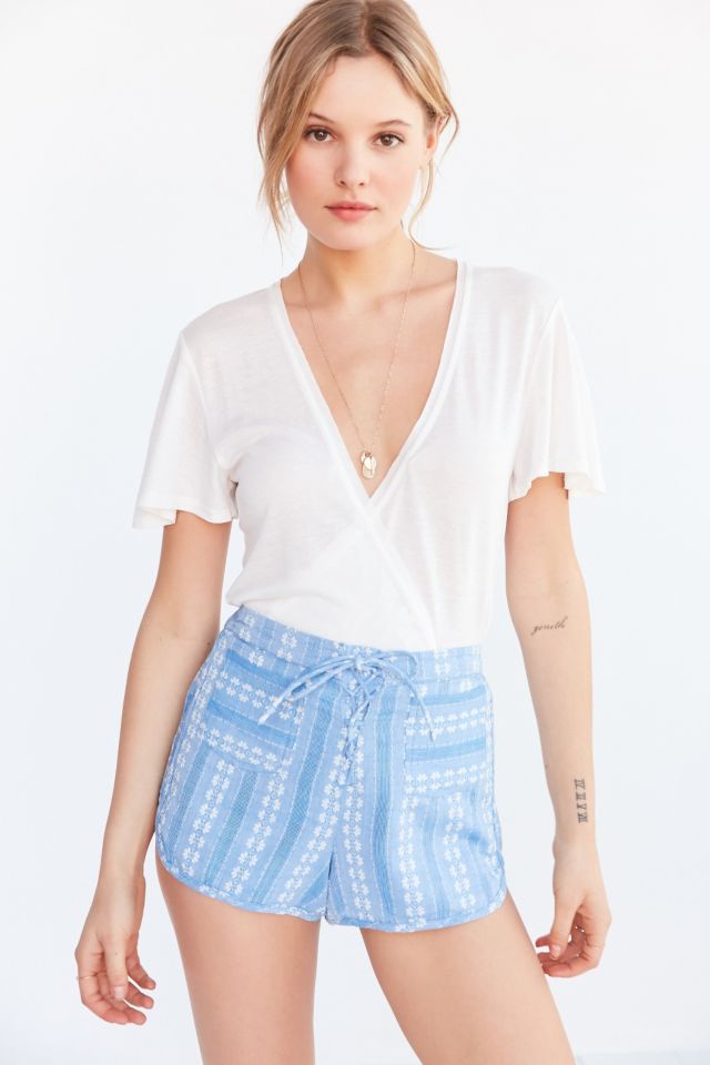 Kimchi Blue Ryan Plunging Flutter-Sleeve Top | Urban Outfitters