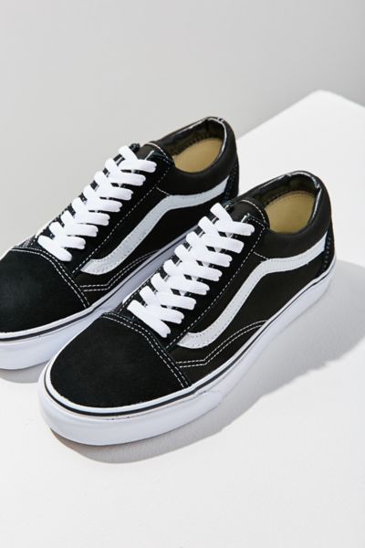 urban outfitters vans