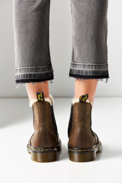 dr martens leonore fur lined