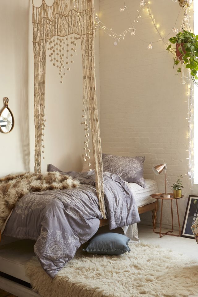 Louise Medallion Comforter Snooze Set | Urban Outfitters