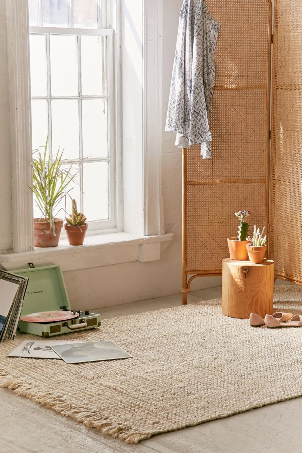 Slide View: 2: Chunky Fringe Woven Jute Rug