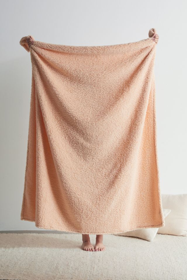 Amped Fleece Throw Blanket Urban Outfitters