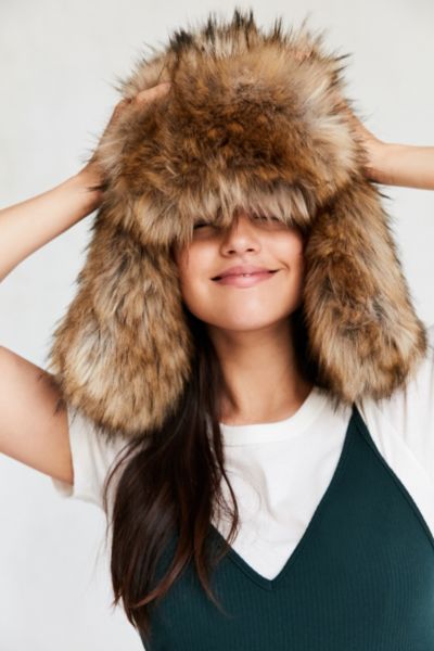 oversized fur trapper hat