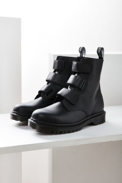 dr martens coralia boots black