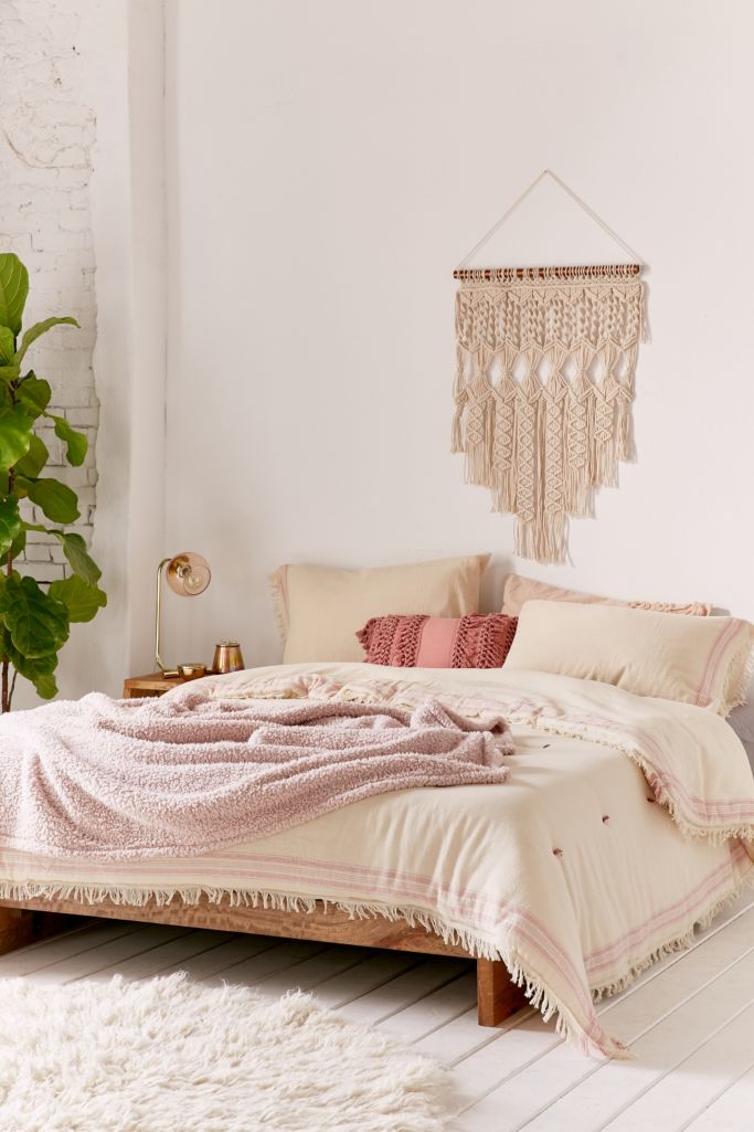 Myra Raw Edge Comforter | Urban Outfitters Canada