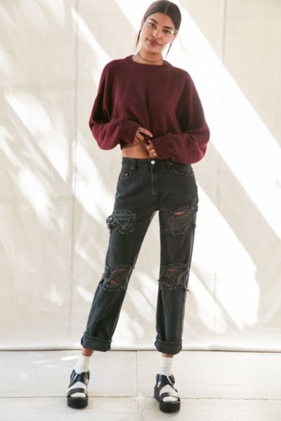 black distressed levi jeans