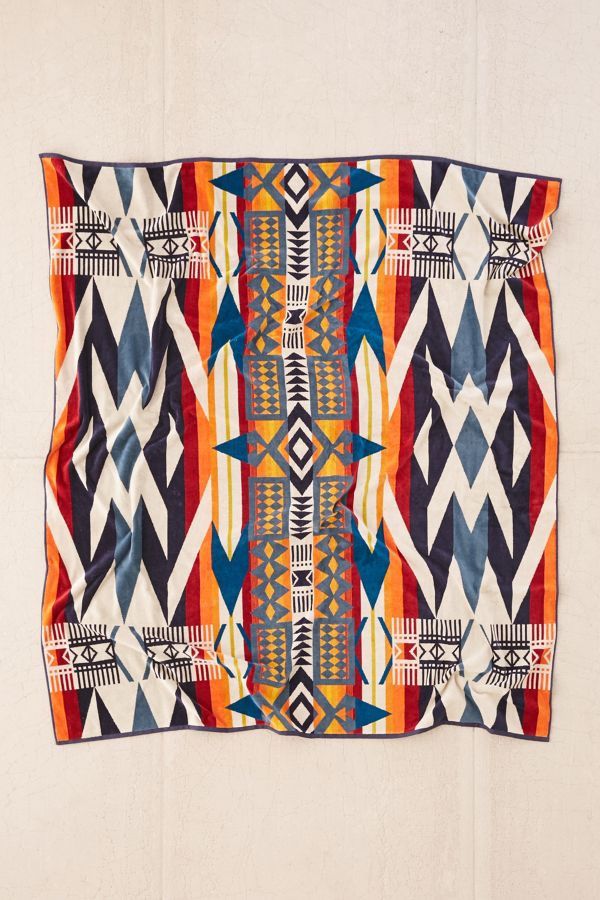 Slide View: 1: Pendleton Fire Legend Towel For Two Oversized Towel