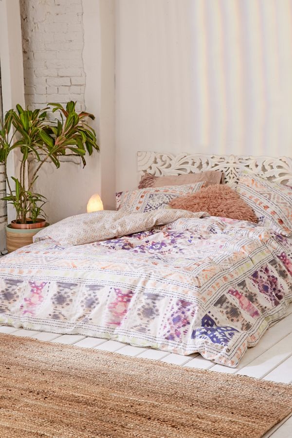 Evie Medallion Duvet Cover Urban Outfitters