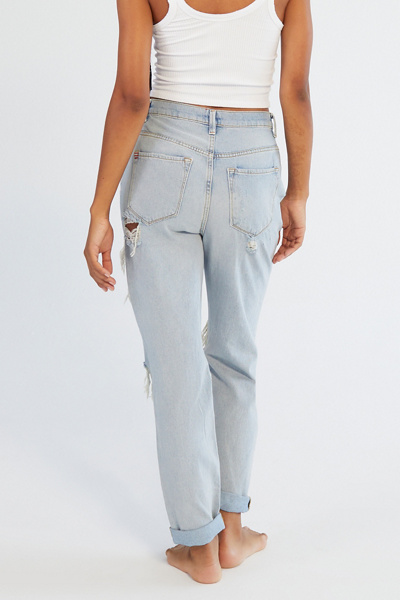 urban outfitters ripped jeans
