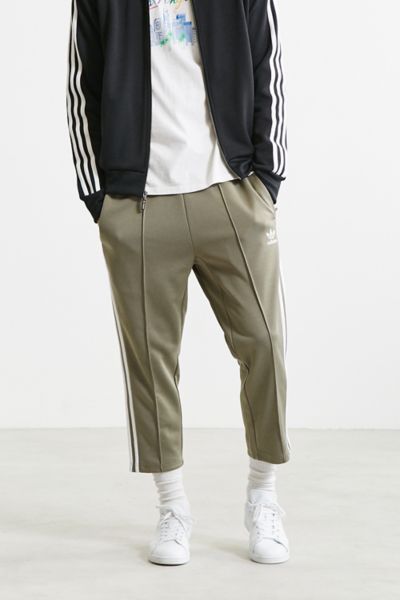 adidas superstar relaxed cropped track pant