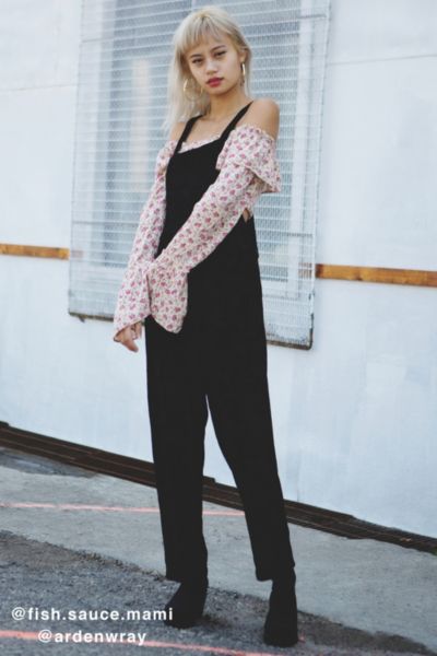urban outfitters linen overalls