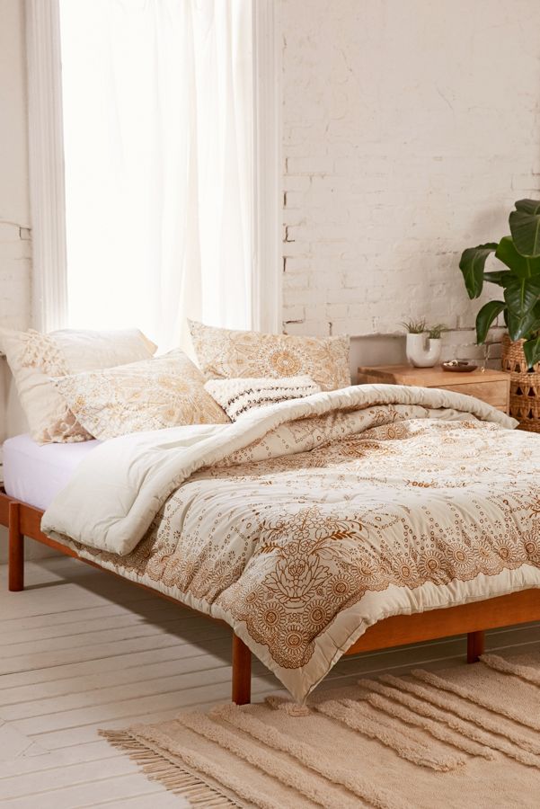 Amalie Medallion Comforter Urban Outfitters