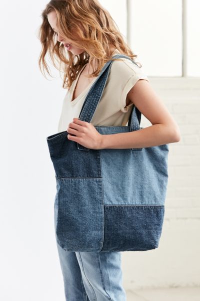 urban outfitters beach bag