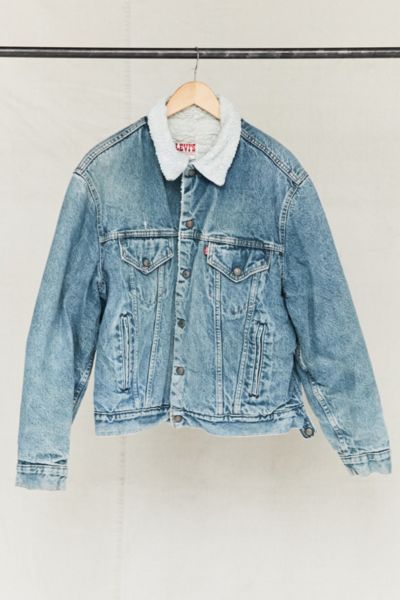 urban outfitters levis sherpa jacket