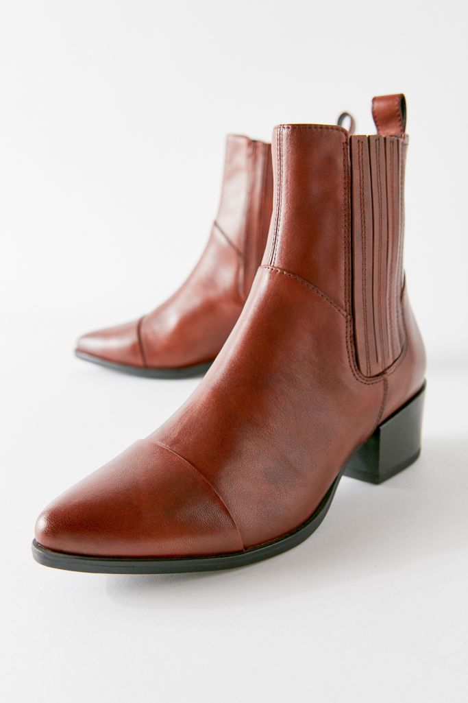 vagabond shoemakers chelsea boots