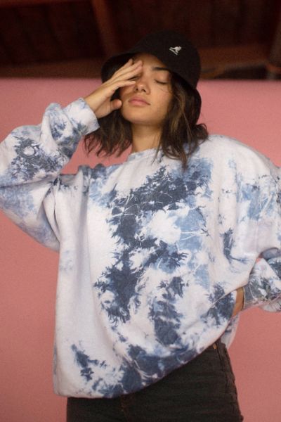 casual bucket hat