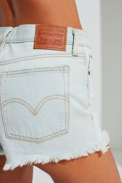 levi's wedgie fit shorts urban outfitters