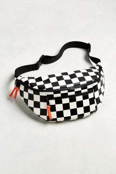 nike fanny pack urban outfitters