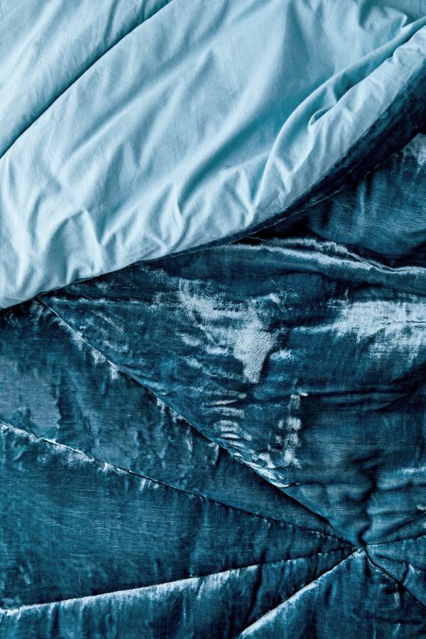 Skye Crushed Velvet Comforter Urban Outfitters