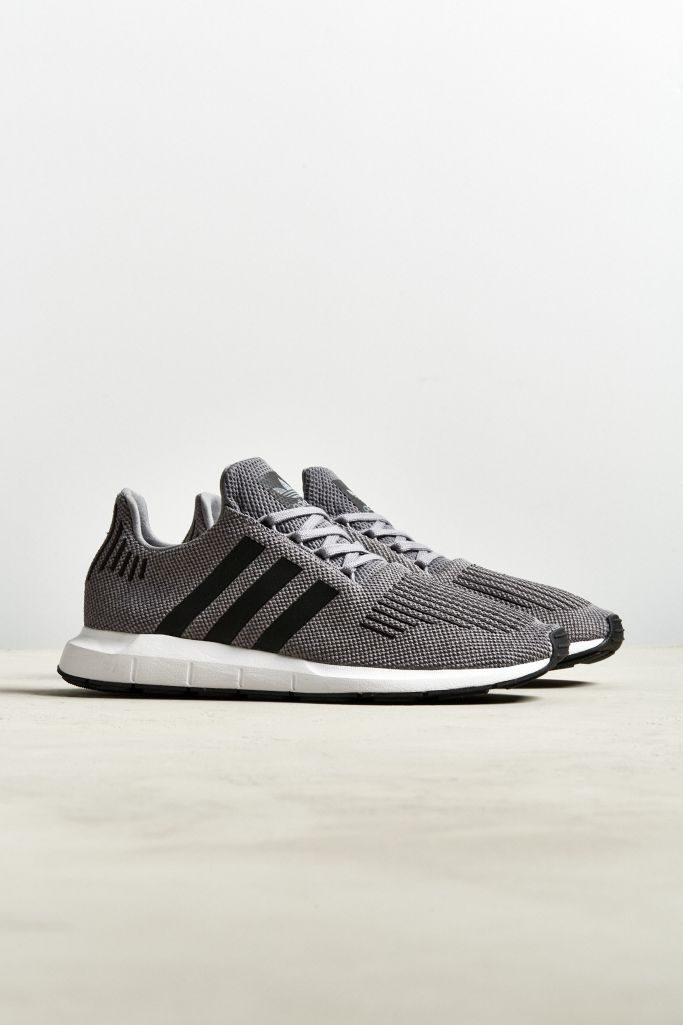 adidas Swift Run Sneaker | Urban Outfitters