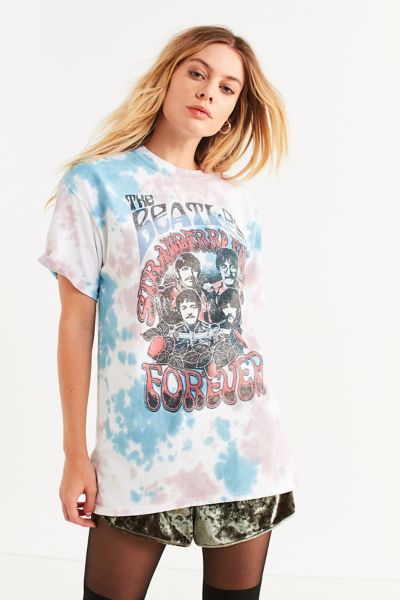 Junk Food Beatles Strawberry Fields Tee | Urban Outfitters