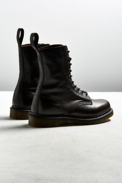 harvest dr martens