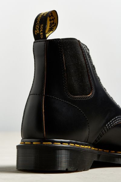 dr martens 101 gusset