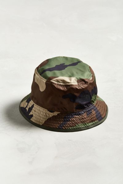 mens north face bucket hat