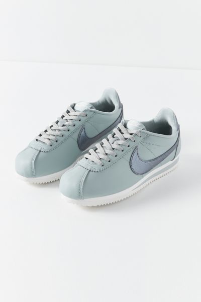 urban outfitters cortez