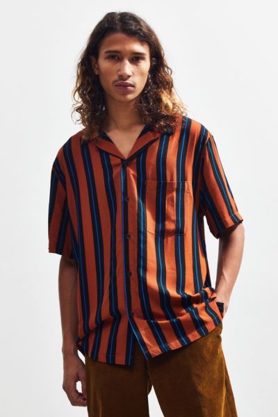 UO Vertical Stripe Short Sleeve Button-Down Shirt | Urban Outfitters