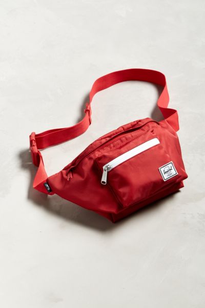 red herschel fanny pack