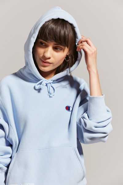 urban outfitters blue champion hoodie